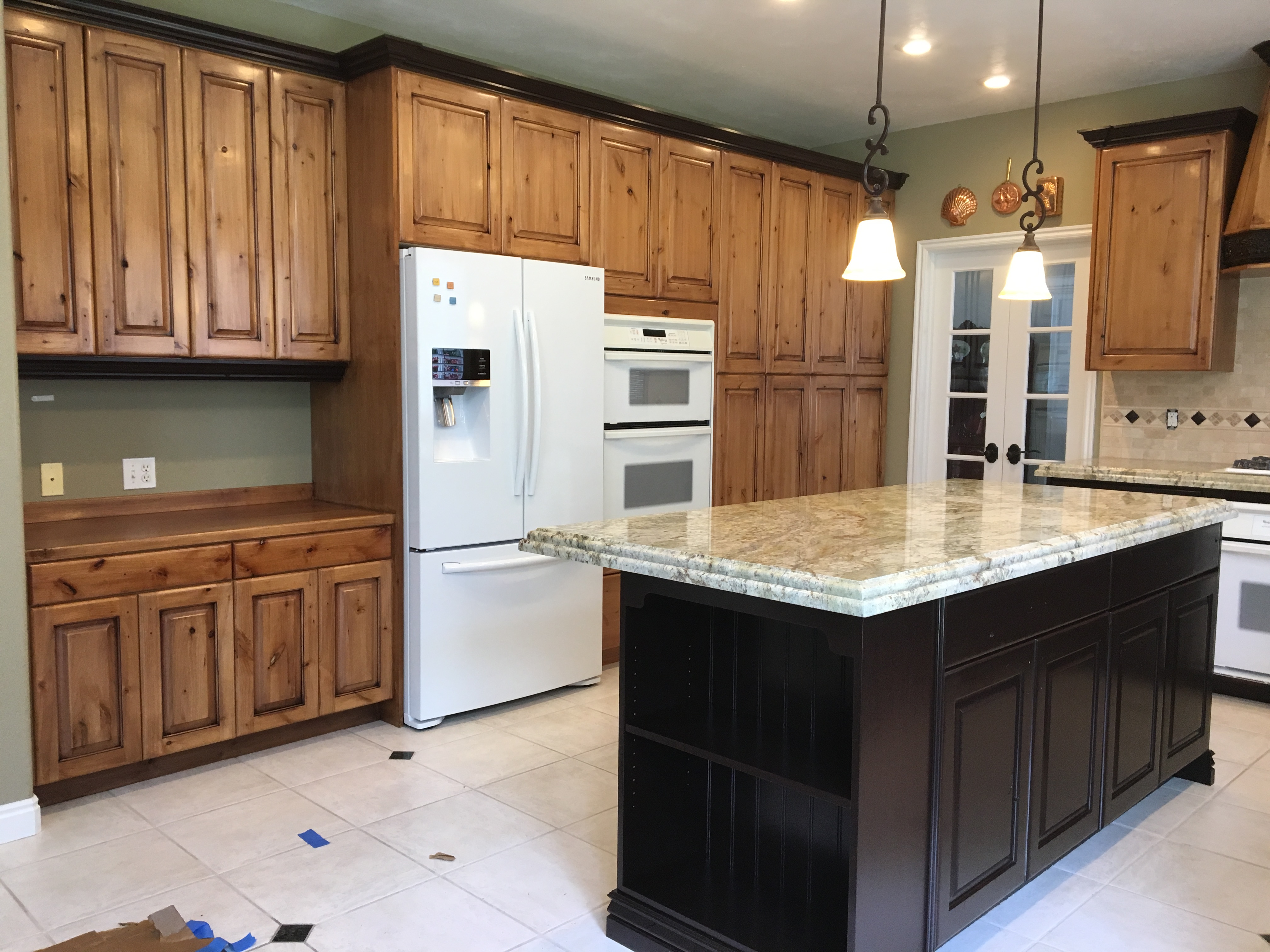 New Resurfacing Kitchen Cabinets for Small Space